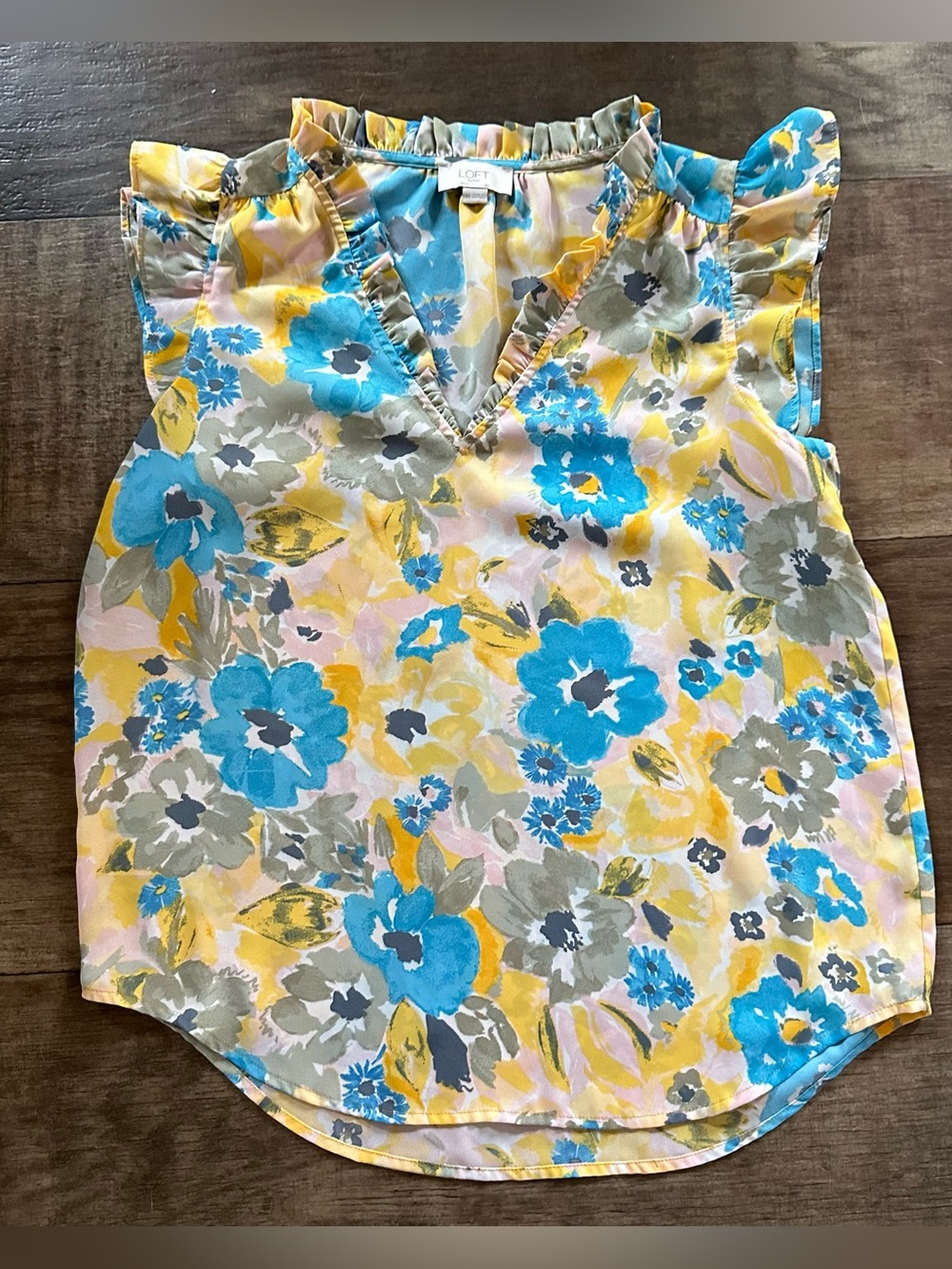 LOFT floral ruffle sleeve top